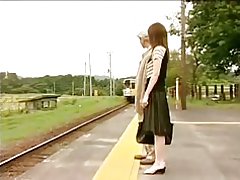 जापानी स्टेशन से प्यार... एफ-70 फेरते